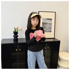 Mini borsa a tracolla a forma di cuore rosa per outfit alla moda da bimba