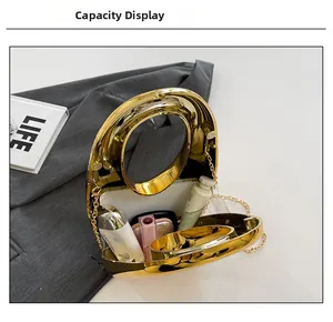 Kapazität der goldenen Abendtasche aus Acryl mit Platz für Handy und Lippenstift