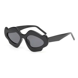 Lunettes De Soleil Vague Irrégulière Tendance Drôle Niche Protection UV400 Monture PC Lentille PC Rétro Punk Pour Hommes Femmes