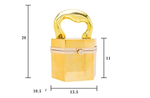 Maßangaben der goldenen sechseckigen Acryl-Clutch mit geometrischem Griff im Detail