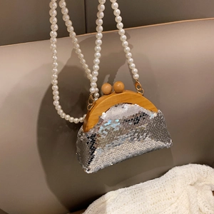 Elegant sequined shell bag with a wooden frame and white imitation pearl chain strap