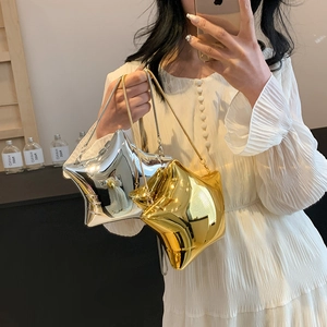 Sternenförmige Metallic-Acryl-Clutch-Taschen in Gold und Silber mit langer Kettenriemen
