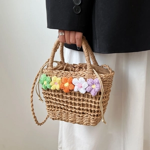 Women Straw Woven Crossbody Bag With Crochet Flowers Summer Beach Handbag Drawstring Small Pastoral Shoulder Bag