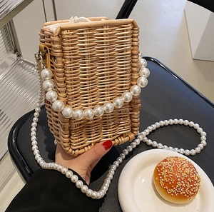 Woven Straw Crossbody Bag Artificial Pearl Chain Strap Rattan Box Handbag Summer Beach Vacation Style Drawstring Inner