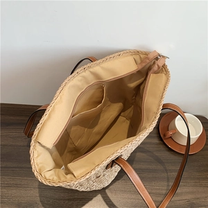 Sac à bandoulière en paille grande capacité avec anses en cuir et fermeture zippée