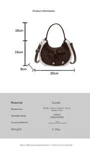 Größenangaben für braune Wildleder-Handtasche mit weißem Kunstpelzbesatz und Schleife
