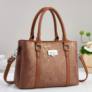 Borsa Da Donna A Tracolla Grande Capacità Pelle PU Trama Verticale Borsa Tote Retro Moda Con Tracolla Regolabile Argento