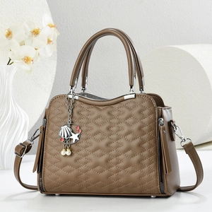 Borsa A Mano Trapuntata Rombo Pelle PU Grande Capacità Borsa A Tracolla Con Pendente Oceano Elegante Moda Casual Donna