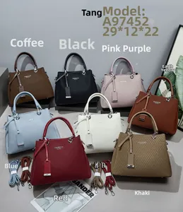 Detailed grid showing eight color options of the Fashion Queen leather shoulder bag