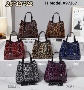 Sacs cabas tendance à imprimé léopard en sept couleurs avec finition brillante et boucles