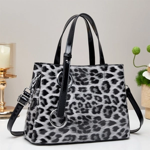 Women Leopard Print Glossy Patent Leather Handbag Large Capacity Shoulder Crossbody Bag With Silver Metal Rings Fashion