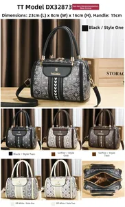 Detaillierte Größenangaben und Innenfächer der Boston-Handtasche für Damen