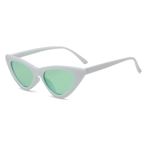 Fashion cat eye sunglasses with white frame and light green lenses for women in summer