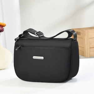 Minimalist Women Crossbody Bag Nylon Multi Pocket Waterproof Casual Shoulder Purse With Adjustable Strap Fashion Daily Travel