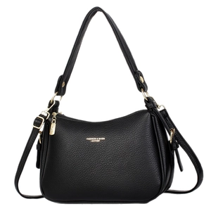Sac à épaule minimaliste en cuir noir texturé avec détails dorés et logo chic