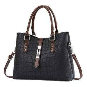 Sac à main noir gaufré crocodile avec anses marron et boucle argentée pour femme