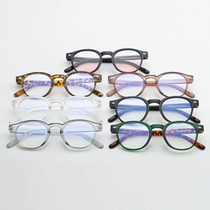 Détails d'une collection de lunettes de soleil ovales rétro en sept coloris variés
