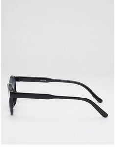 Détail de la branche de lunettes de soleil noir brillant avec code de modèle WF13108