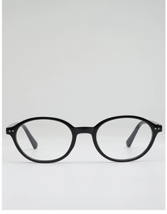 Détails des lunettes de soleil ovales noires avec des accents argentés et fini brillant