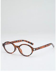 Detail view of vintage tortoise shell square frames with a clear lens and sturdy hinge
