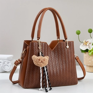 Borsa A Mano In Pelle PU Intrecciata Donna Borsa A Spalla Tracolla Con Ciondolo Orsetto Moda Semplice Versatile