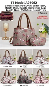 Detailansicht der bedruckten Handtasche und Sichelbag Set mit Kirschmuster in verschiedenen Farben