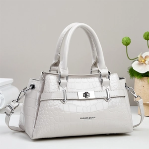 Sac à main chic blanc cassé embossé crocodile avec boucle argentée et bandoulière