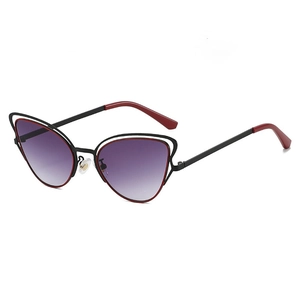Lunettes de soleil œil-de-chat futuristes en métal avec verres dégradés violets