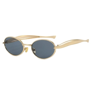 Lunettes de soleil ovales avec branches en métal doré et verres gris foncé chic