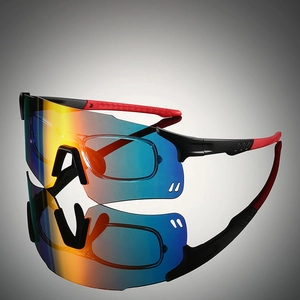 Close-up of rainbow gradient lens and removable inner myopia frame of sport sunglasses