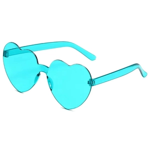 Détail des lunettes de soleil sans monture en forme de cœur, couleur bleu turquoise translucide