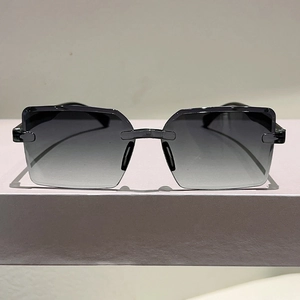 Fashionable rimless square polarized sunglasses with gradient grey lenses for men