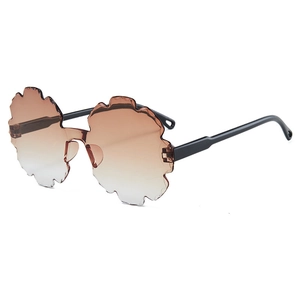 Irregular flower-shaped rimless sunglasses for kids with brown gradient lenses