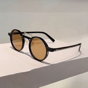 Lunettes de soleil rétro à monture ronde, double pont et verres brun clair