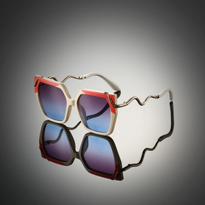 Oversized Square Sunglasses Retro Snake Shaped Metal Temples Gradient PC Lens UV400 Luxury Fashion Eyewear For Women