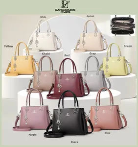 Detailed multi-compartment interior and 10-color variety of lychee pattern tote bags