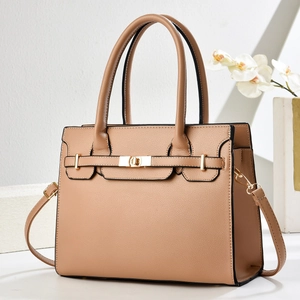 Chic camel lychee pattern leather handbag with gold metal clasp and adjustable shoulder strap