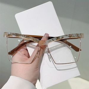 Chic oversized square cat-eye glasses with marble pattern browline and metal frame