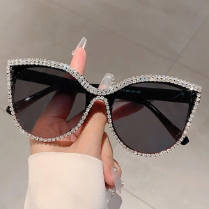 Rhinestone Oversized Cat Eye Sunglasses PC Frame UV400 Protection Gradient Lens Fashion Streetwear Party For Women