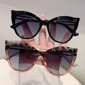Cat Eye Sunglasses UV400 Protection PC Frame Metal Hollow Out Temples Retro Harajuku Fashion For Women