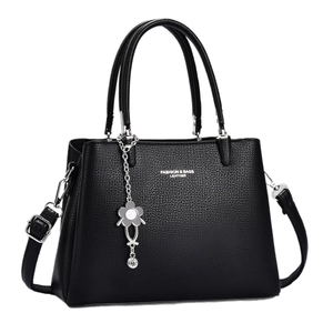 Sac à main classique en cuir noir à motif litchi avec pendentif fleur et bandoulière
