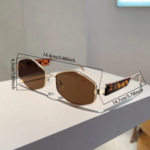 Dimensions détaillées des lunettes de soleil hexagonales dorées avec verres marron Y2K