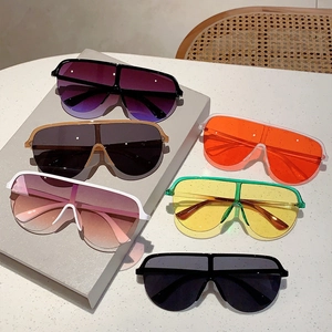 Lunettes de soleil shield Y2K surdimensionnées en plusieurs couleurs pour sport et plein air