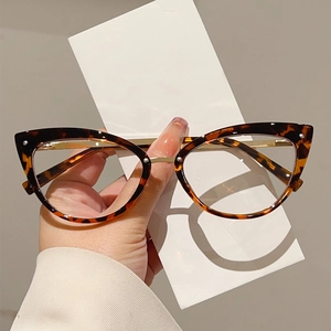 Lunettes œil de chat rétro en écaille avec détails en métal doré et filtre anti-lumière bleue