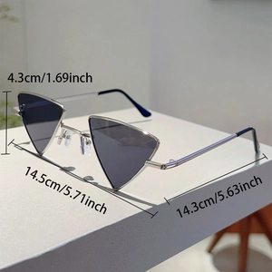 Tabella delle dimensioni per occhiali da sole a triangolo in metallo argento e grigio