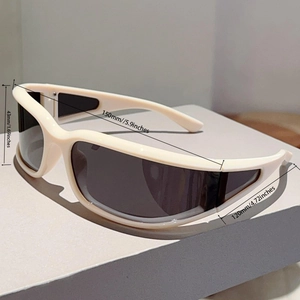 Detailed size chart of Y2K futuristic wrap sunglasses with 150mm width dimension