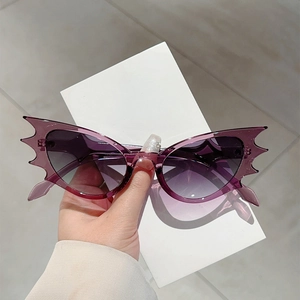Bat Wing Shape Novelty Sunglasses Gothic Flame Rim PC Frame UV400 Halloween Party Cosplay Eyewear For Women Men