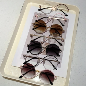 Lot de lunettes de soleil rondes rétro avec monture métal et verres dégradés colorés