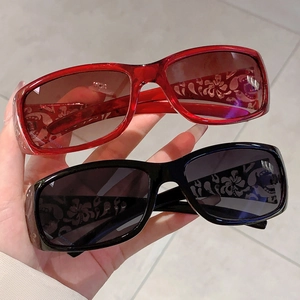 Retro rectangle sunglasses with floral print lens and frames in red and black