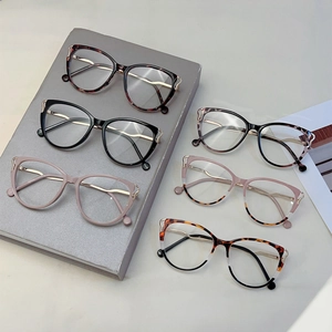 Cat-eye blue light blocking glasses in six trendy colors with elegant metal temples